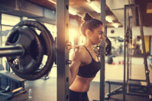 how to pick a barbell